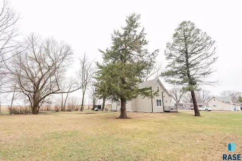 201 4th St, Worthing, SD 57077 photo 26
