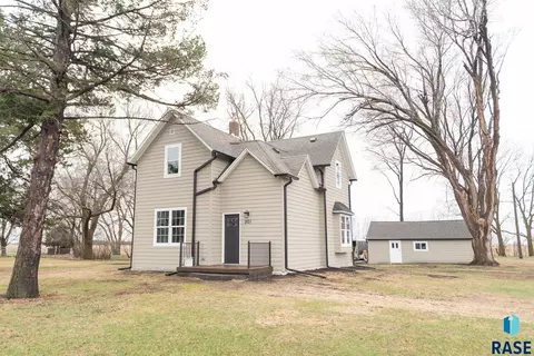 201 4th St, Worthing, SD 57077 photo 1