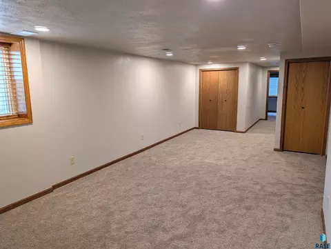 603 W 3rd St, Dell Rapids, SD 57022 photo 25