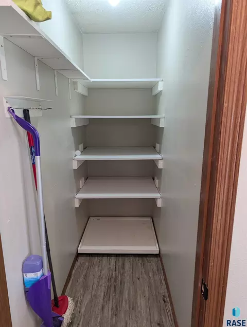 603 W 3rd St, Dell Rapids, SD 57022 photo 8