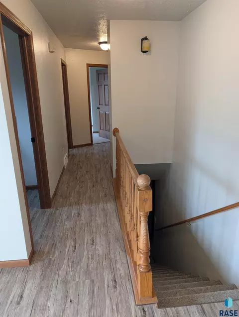 603 W 3rd St, Dell Rapids, SD 57022 photo 10