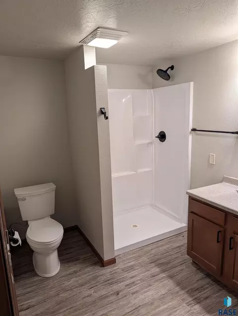 603 W 3rd St, Dell Rapids, SD 57022 photo 22