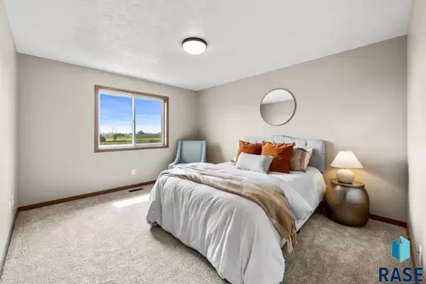 Bedroom - 5303 E 67th St, Sioux Falls, SD 57108 photo 3 of 3