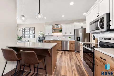 5303 E 67th St, Sioux Falls, SD 57108