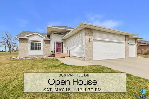 606 Par Tee Dr, Hartford, SD 57033