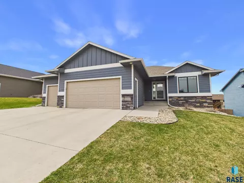1013 N Archer Dr, Sioux Falls, SD 57103
