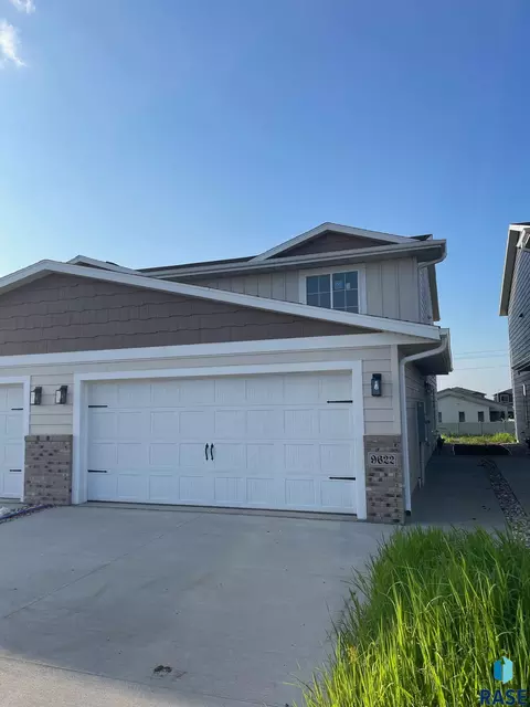 9622 W Tunis Dr, Sioux Falls, SD 57106