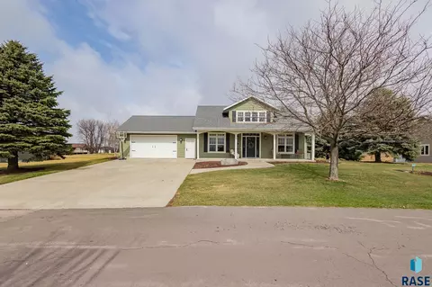 54 N Gulch Ln, Wentworth, SD 57075