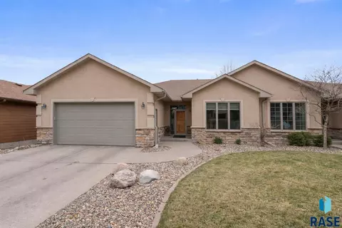 2603 S Big Timber Pl, Sioux Falls, SD 57105