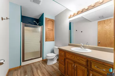 Bath - 117 Thad St, Brandon, SD 57005 photo 3 of 3