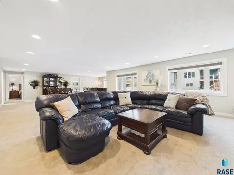 2416 E Tranquility Cir, Sioux Falls, SD 57108 photo 26