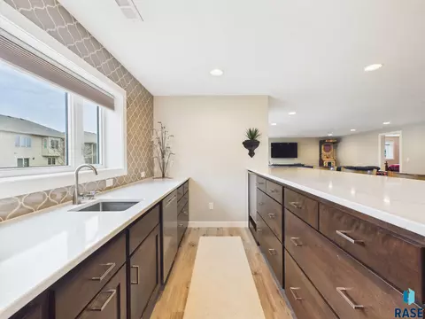 2416 E Tranquility Cir, Sioux Falls, SD 57108 photo 25