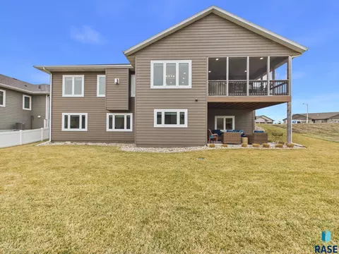 2416 E Tranquility Cir, Sioux Falls, SD 57108 photo 36