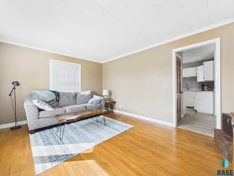 Living - 2425 S Duluth Ave, Sioux Falls, SD 57105 photo 1 of 3