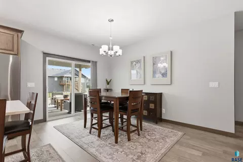 Dining - 6600 E Fieldview St, Sioux Falls, SD 57110 photo 1 of 2