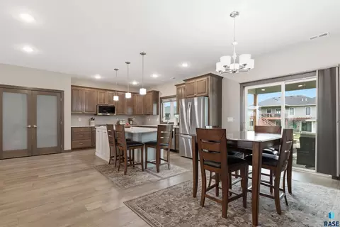 Dining - 6600 E Fieldview St, Sioux Falls, SD 57110 photo 2 of 2