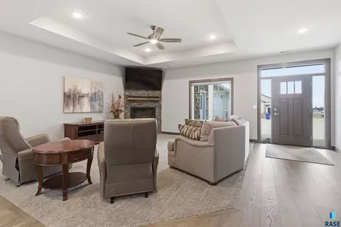 Living - 6600 E Fieldview St, Sioux Falls, SD 57110 photo 6 of 8
