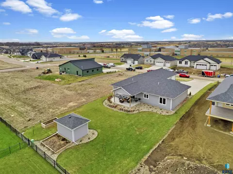 View/Area - 6600 E Fieldview St, Sioux Falls, SD 57110 photo 5 of 5