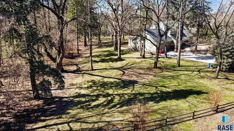 4301 S Pine Cone Pl, Sioux Falls, SD 57105 photo 6