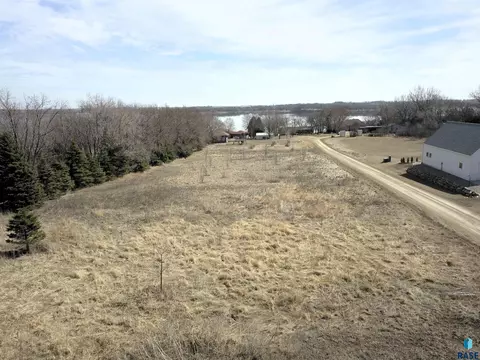 Stoney Point Rd, Madison, SD 57042 photo 4
