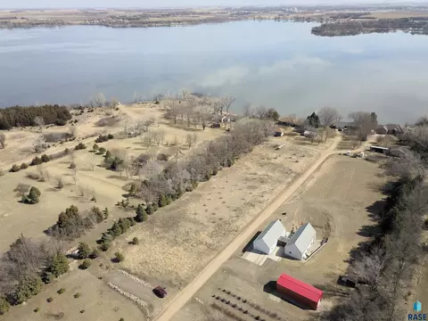 Stoney Point Rd, Madison, SD 57042 photo 3