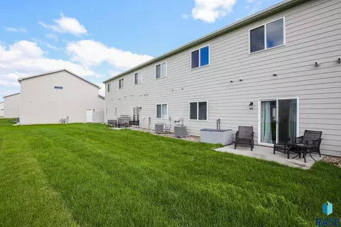 Exterior - 2502 E Copalis Pl, Sioux Falls, SD 57108 photo 1 of 1