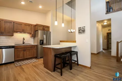 Kitchen - 2502 E Copalis Pl, Sioux Falls, SD 57108 photo 1 of 2