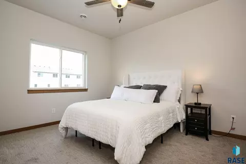 Bedroom - 2502 E Copalis Pl, Sioux Falls, SD 57108 photo 2 of 7