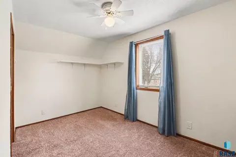 119 S Blanche Ave, Madison, SD 57042 photo 21
