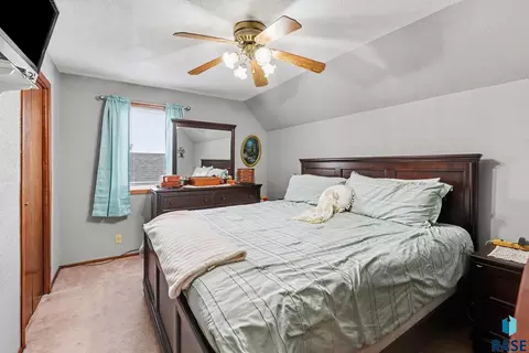 119 S Blanche Ave, Madison, SD 57042 photo 17