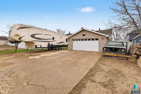119 S Blanche Ave, Madison, SD 57042 photo 27