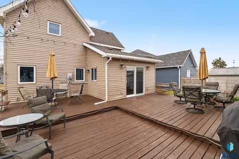119 S Blanche Ave, Madison, SD 57042 photo 24