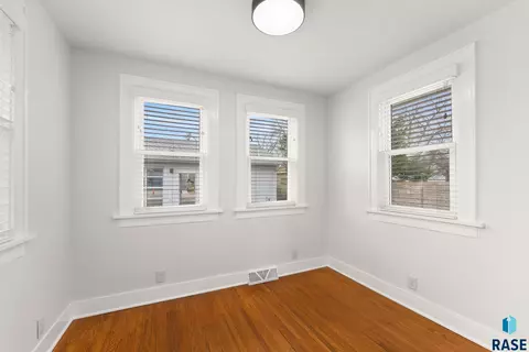 Other - 617 E 20th St, Sioux Falls, SD 57105 photo 3 of 20