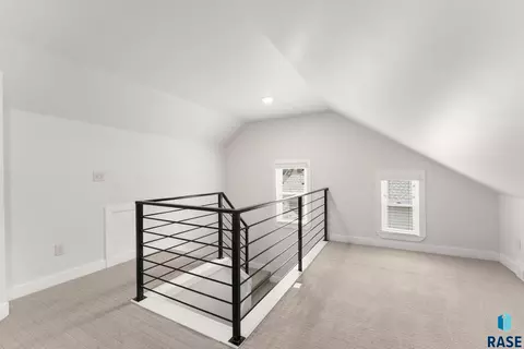 Entry Way - 617 E 20th St, Sioux Falls, SD 57105 photo 3 of 3