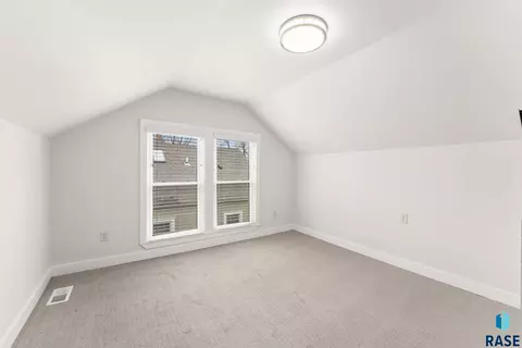 Bedroom - 617 E 20th St, Sioux Falls, SD 57105 photo 6 of 6