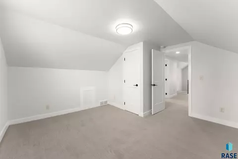 Bedroom - 617 E 20th St, Sioux Falls, SD 57105 photo 3 of 6