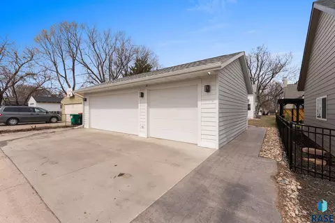 Other - 617 E 20th St, Sioux Falls, SD 57105 photo 17 of 20