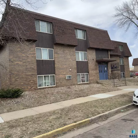 3509 S Willow Ave, Sioux Falls, SD 57105 photo 4