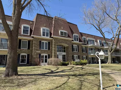 2904 W 33rd St #225, Sioux Falls, SD 57105