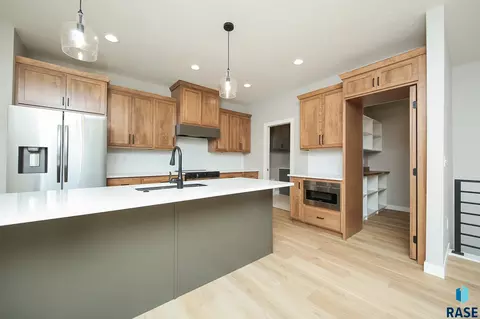 Kitchen - 520 Quartzite Ave, Tea, SD 57064 photo 4 of 6