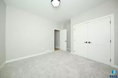 Bedroom - 520 Quartzite Ave, Tea, SD 57064 photo 4 of 5
