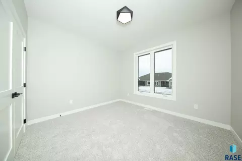 Bedroom - 520 Quartzite Ave, Tea, SD 57064 photo 5 of 5