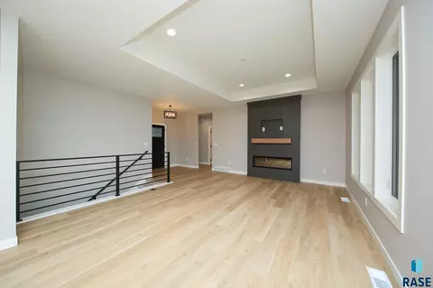 Living - 520 Quartzite Ave, Tea, SD 57064 photo 3 of 7