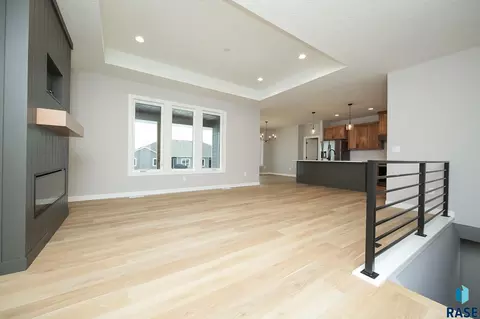 Living - 520 Quartzite Ave, Tea, SD 57064 photo 4 of 7