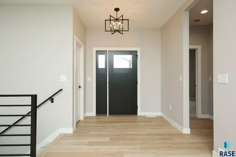 Entry Way - 520 Quartzite Ave, Tea, SD 57064 photo 1 of 2