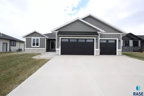 Exterior - 520 Quartzite Ave, Tea, SD 57064 photo 5 of 5