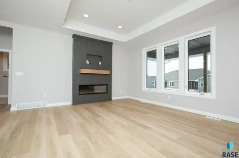 Living - 520 Quartzite Ave, Tea, SD 57064 photo 7 of 7