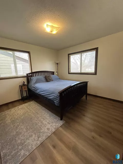 Bedroom - 1006 S Dewald St, Freeman, SD 57029 photo 1 of 4