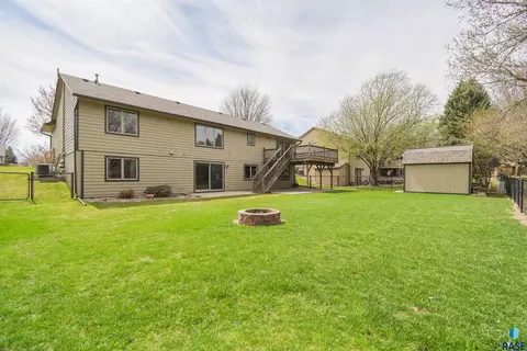 Exterior - 4412 E Scranton St, Sioux Falls, SD 57103 photo 12 of 13