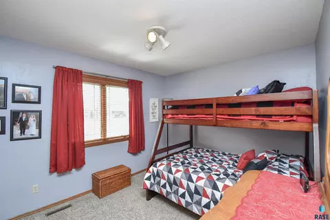 Bedroom - 4412 E Scranton St, Sioux Falls, SD 57103 photo 9 of 14